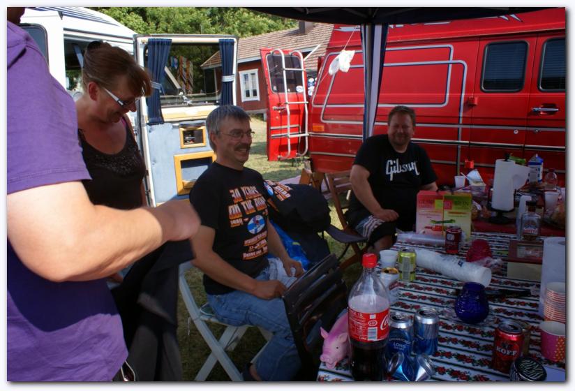 802x537 pixels (78K)